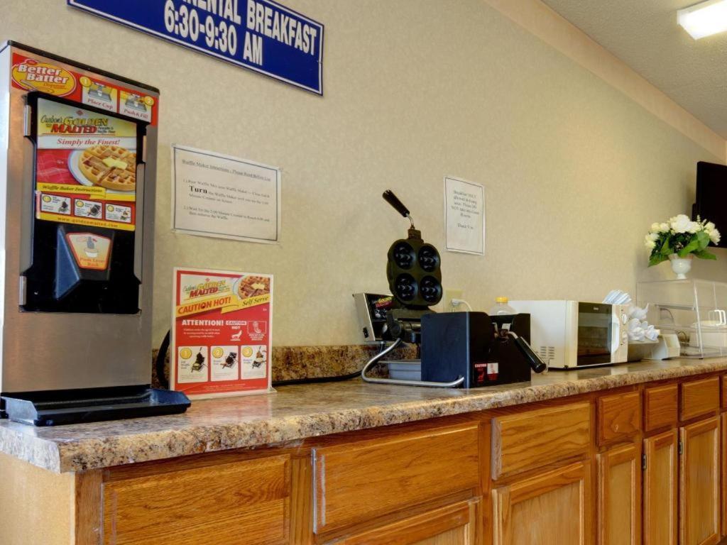 Americas Best Value Inn & Suites Macon Dış mekan fotoğraf